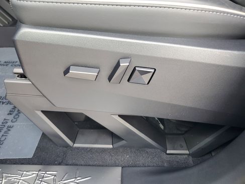 Used 2025 Tesla Cybertruck AWD Crew Cab image 13