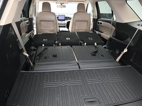 Certified 2021 Ford Explorer XLT w/ Equipment Group 202A AWD/4WD image 11