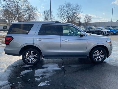 Certified 2024 Ford Expedition Limited image 8