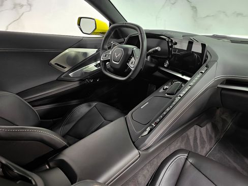 Used 2022 Chevrolet Corvette Stingray Preferred Cpe w/ 2LT image 14