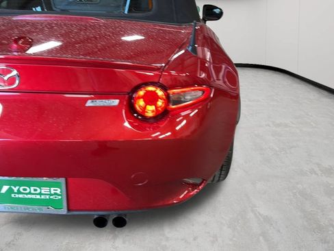 Used 2016 MAZDA MX-5 Miata Grand Touring RWD image 40
