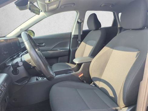 Used 2025 Hyundai Kona SEL FWD image 21