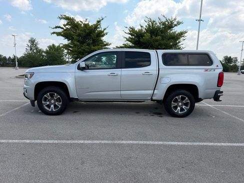 Used 2019 Chevrolet Colorado Z71 AWD/4WD image 5