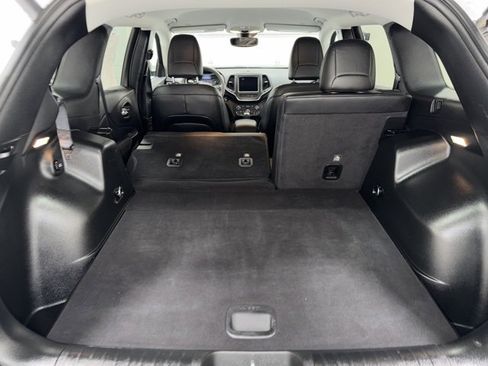 Used 2022 Jeep Cherokee Trailhawk w/ Premium Leather Package image 37