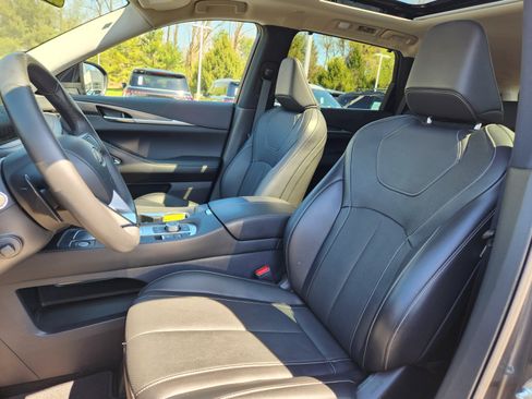 Certified 2025 INFINITI QX60 Luxe AWD/4WD image 10