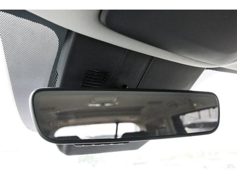Used 2024 Kia Carnival SX Prestige FWD image 26