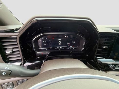 Used 2023 GMC Sierra 1500 SLT w/ SLT Convenience Package image 40