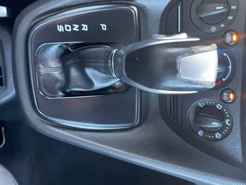 Used 2016 Ford Transit Connect XLT image 21