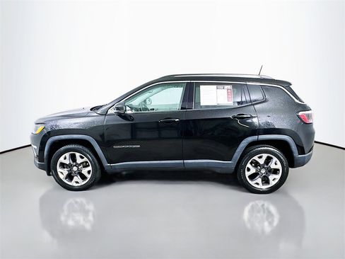 Used 2018 Jeep Compass Limited image 5