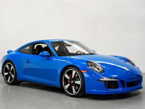Used 2011 Porsche 911 Carrera S RWD image 3