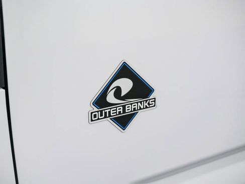 Certified 2025 Ford Bronco Sport Outer Banks w/ Outer Banks Tech Package+ image 11