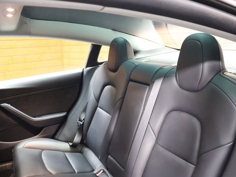 Used 2023 Tesla Model 3 Standard Range image 48