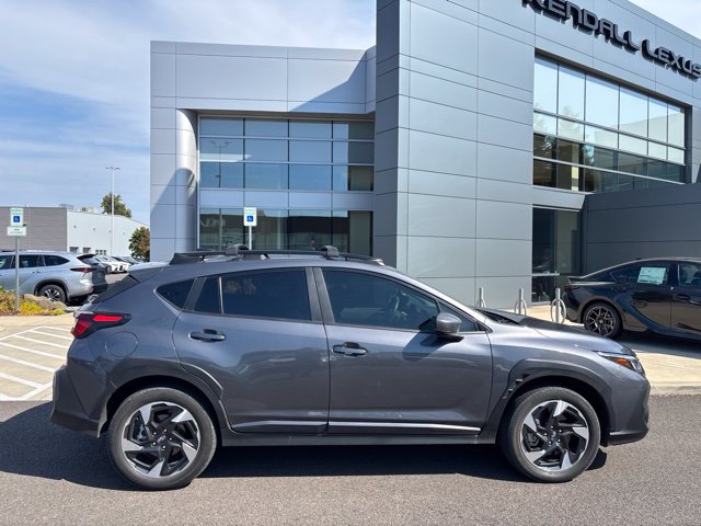 Used 2024 Subaru Crosstrek 2.5i Limited w/ Crosstrek Mirror Package AWD/4WD image 2