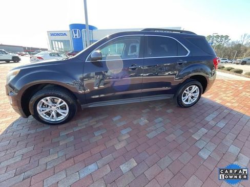Used 2017 Chevrolet Equinox LT w/ Convenience Package image 28
