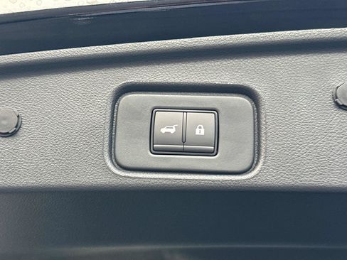 New 2026 Nissan Pathfinder Platinum AWD/4WD image 17