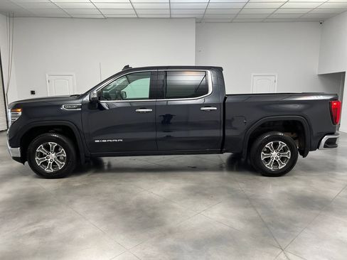 Used 2025 GMC Sierra 1500 SLT image 4