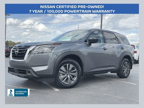 Used 2025 Nissan Pathfinder S FWD image 1