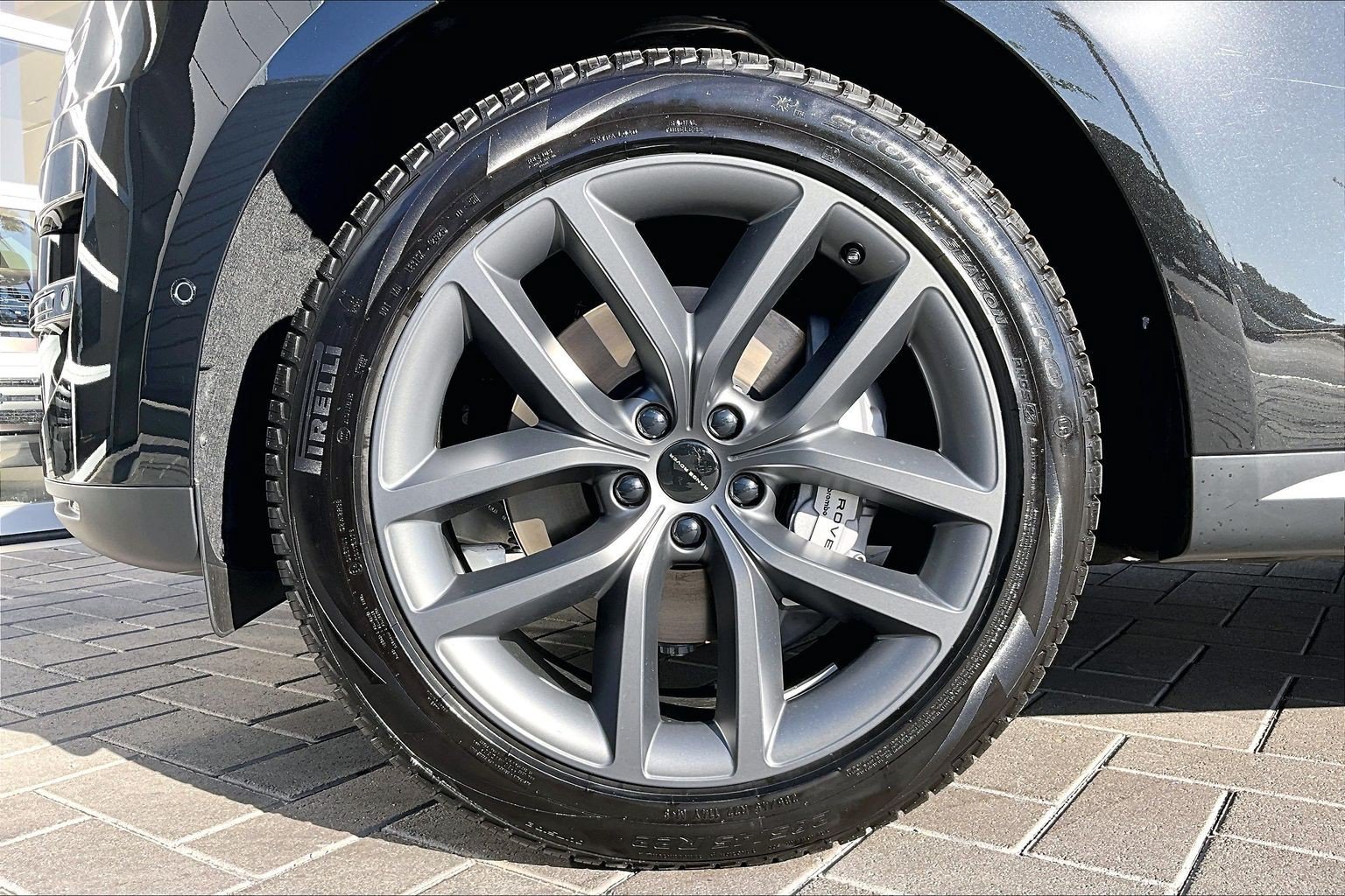 New 2027 Land Rover Range Rover Sport SE AWD/4WD image 12