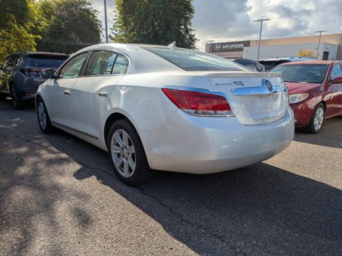 Used 2011 Buick LaCrosse CXL image 4