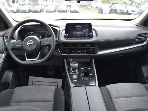 Used 2023 Nissan Rogue SV FWD image 34