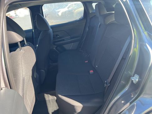 Used 2025 Nissan Kicks S image 27