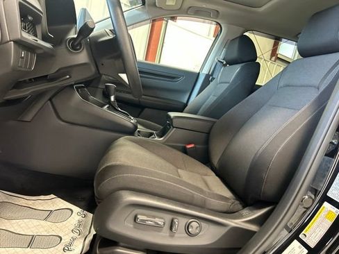 Certified 2025 Honda CR-V EX image 11