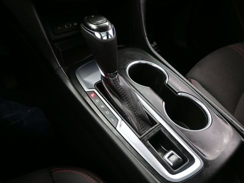 Used 2020 Chevrolet Equinox LT image 22