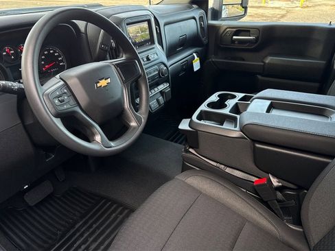 New 2026 Chevrolet Silverado 2500 Custom w/ Custom Value Package image 10