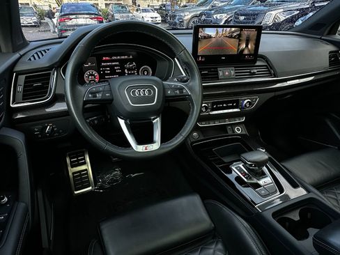 Used 2023 Audi SQ5 Premium Plus w/ Premium Plus Package image 3