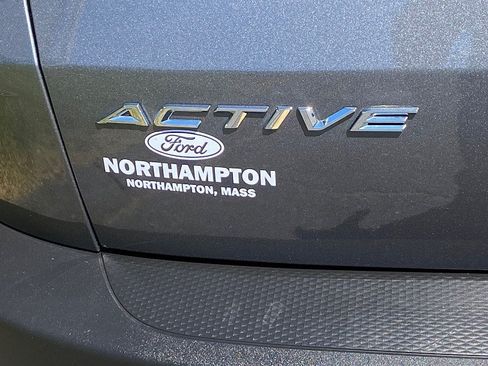 Certified 2023 Ford Escape Active AWD/4WD image 11