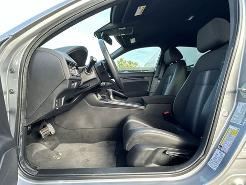 Used 2024 Honda Civic Sport image 2