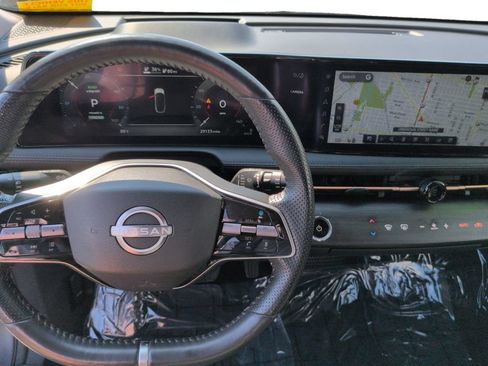 Used 2023 Nissan Ariya FWD image 12