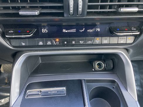 Used 2025 MAZDA CX-70 3.3 Turbo w/ Preferred Package image 17