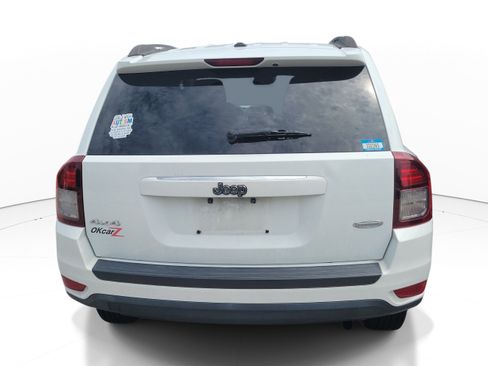 Used 2014 Jeep Compass Latitude AWD/4WD image 7