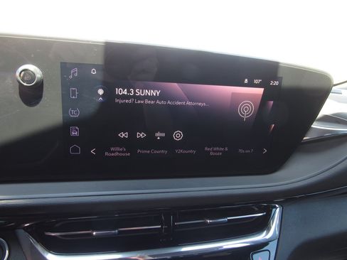 Used 2025 Buick Envista Sport Touring w/ Convenience I Package FWD image 19