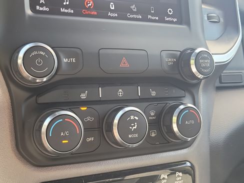 Used 2020 RAM 1500 Big Horn AWD/4WD image 26