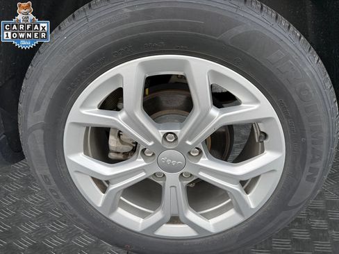 Used 2024 Jeep Compass Latitude AWD/4WD image 20