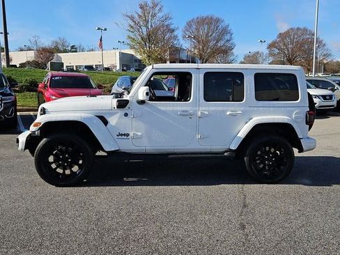 Used 2021 Jeep Wrangler Unlimited Sahara image 5