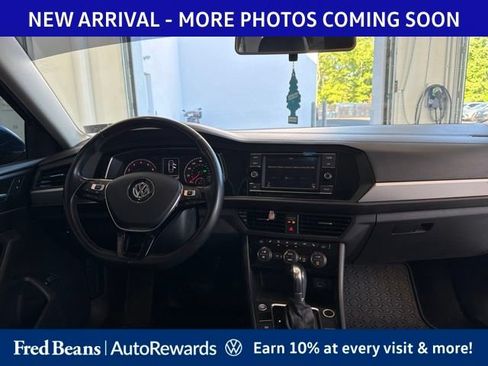 Used 2019 Volkswagen Jetta SE FWD image 12