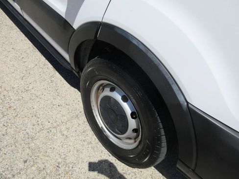Used 2019 Ford Transit 150 130 Low Roof RWD image 18