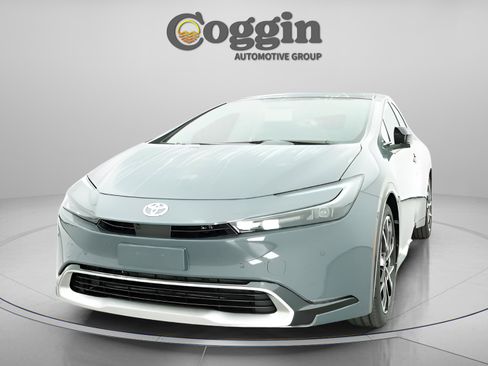 New 2026 Toyota Prius Plug-In Hybrid image 32