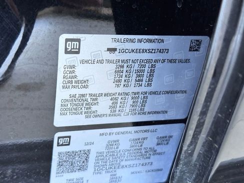Certified 2025 Chevrolet Silverado 1500 RST AWD/4WD image 9