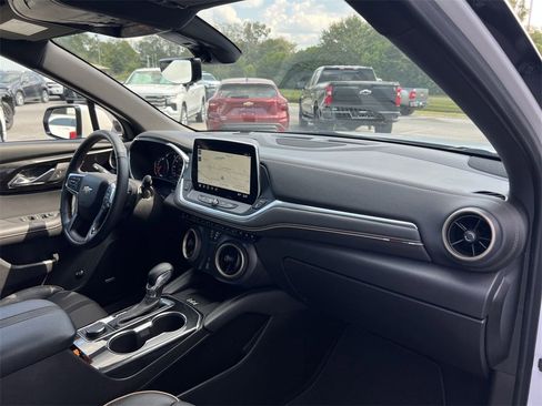 Used 2025 Chevrolet Blazer Premier w/ Driver Confidence II Package image 29