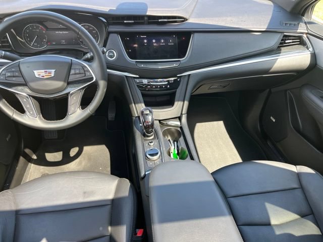 Used 2025 Cadillac XT5 Premium Luxury FWD image 32