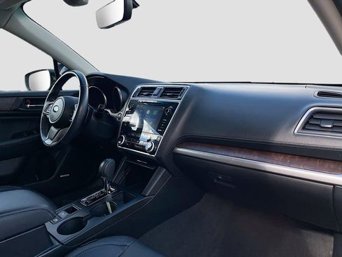 Used 2019 Subaru Outback 3.6R Limited AWD/4WD image 30