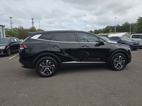 Certified 2023 Kia Sportage EX FWD image 9