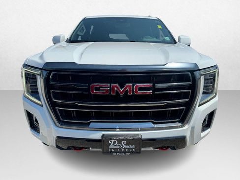 Used 2023 GMC Yukon XL AT4 w/ Technology Package AWD/4WD image 2