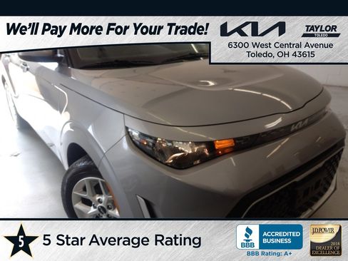 Used 2025 Kia Soul LX w/ LX Technology Package FWD image 1