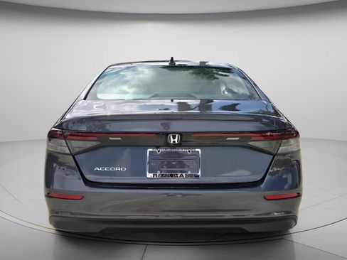 Certified 2025 Honda Accord LX image 6