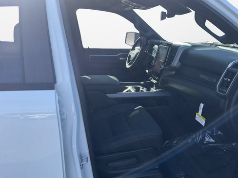 New 2026 RAM 1500 Big Horn AWD/4WD image 15